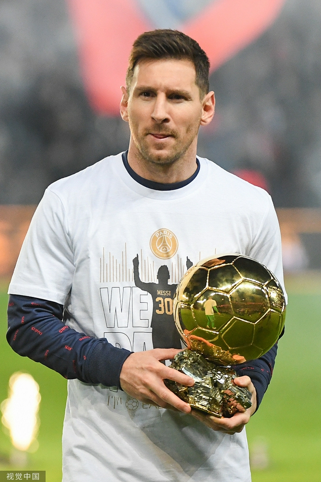 斯帕莱蒂：球员们脸上不再是满足的表情，而是更加放松的表情（斯帕莱蒂：球员的神情已由满足转为更放松）