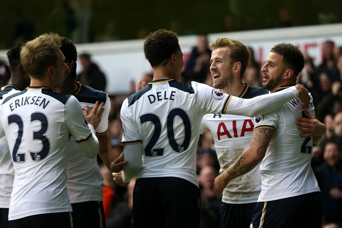 西甲裁判报告：皇马3人被罚下，卡雷拉斯、卡瓦哈尔怒斥裁判（西甲裁判报告：皇马三将染红，卡雷拉斯与卡瓦哈尔怒批主裁）