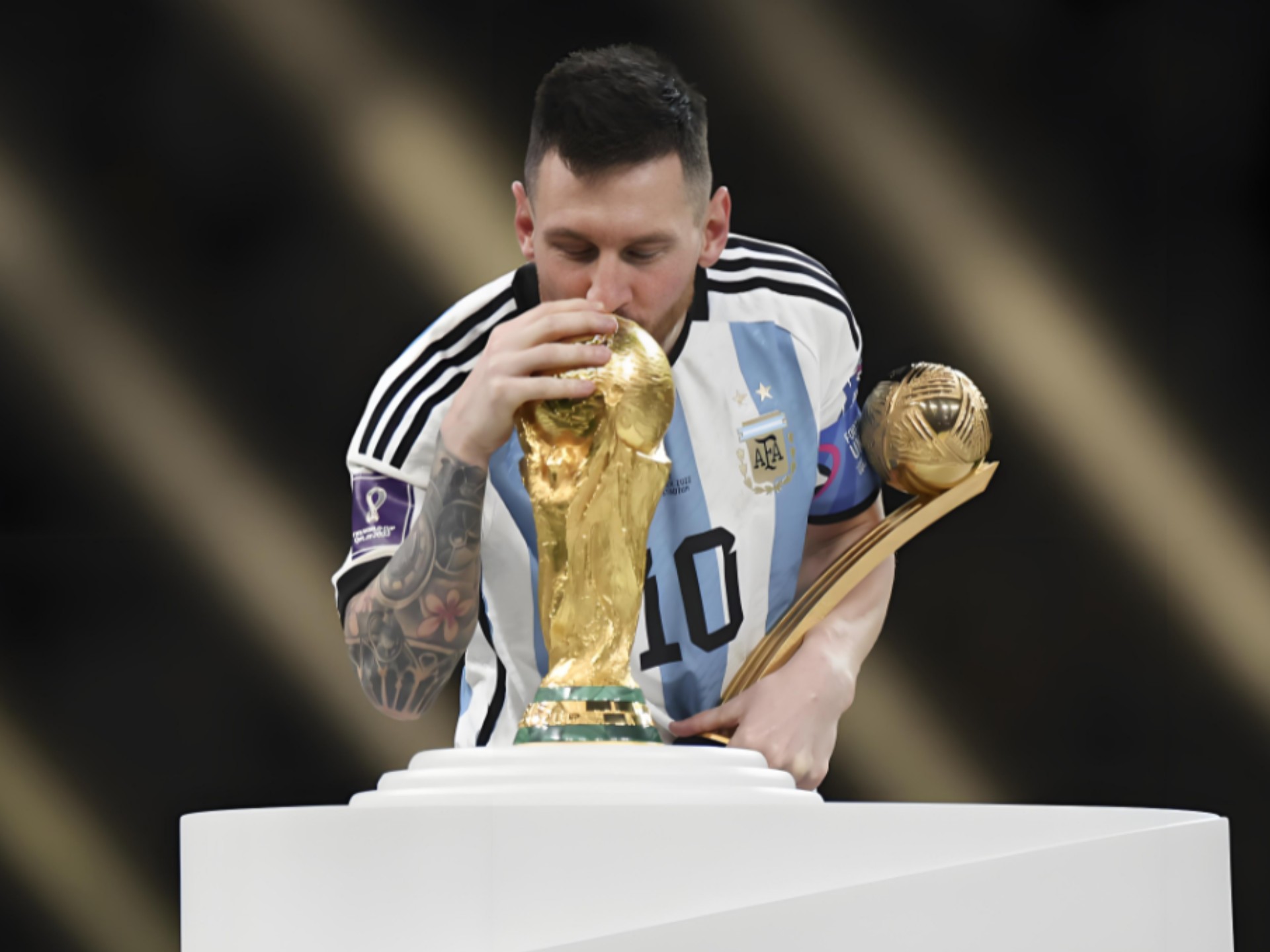 如愿以偿！邵佳一曾说成为国足主帅是最高梦想（梦想成真！邵佳一曾称执教国足是其最高目标）