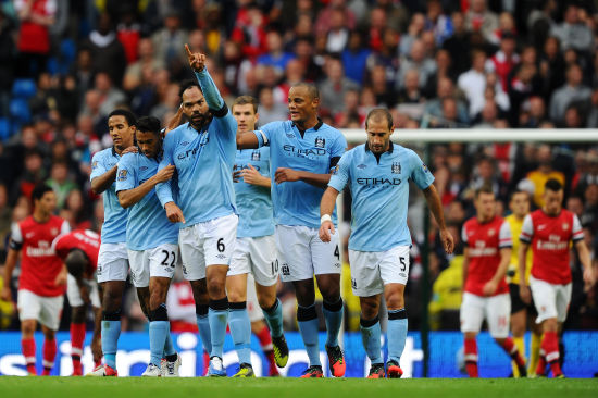 成都vs广岛三箭：费利佩、周定洋出战，德尔加多替补（成都对阵广岛三箭：费利佩、周定洋出战，德尔加多替补待命）