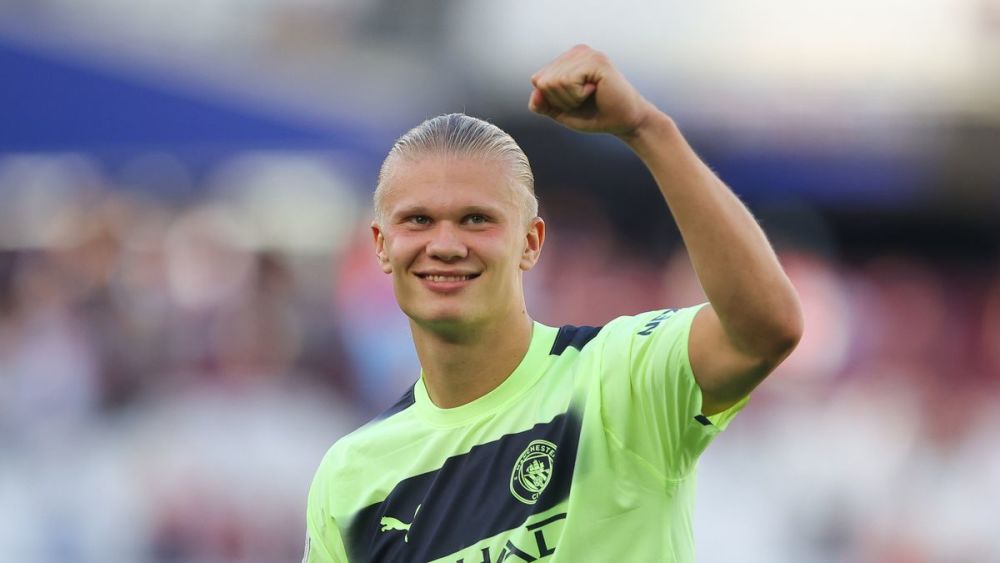 莱万压哨破门帮助巴萨取关键三分（莱万读秒绝杀助巴萨拿下宝贵三分）