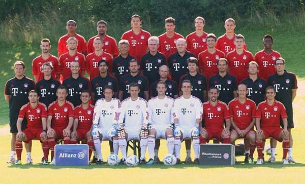 半场：纳什维尔2-0迈阿密国际，乔希-鲍尔破门，瑟里奇点射（半场战报：纳什维尔2-0领先迈阿密国际，乔希-鲍尔建功，瑟里奇点球命中）