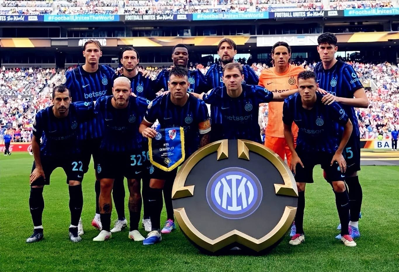 攻守两端都拉满（攻防全线拉满）