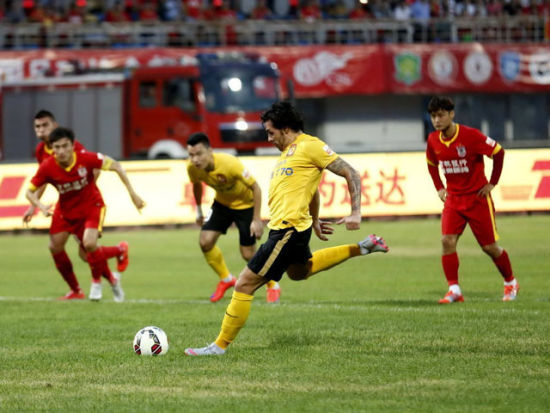 德天空：费内巴切想在冬窗引进莱万，但被莱万拒绝了（德天空：费内巴切冬窗求购莱万遭拒）