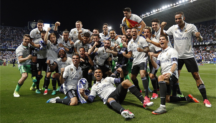 国米vs利物浦首发：萨拉赫缺席，伊萨克PK劳塔罗，维尔茨替补（国米战利物浦首发出炉：萨拉赫缺阵，伊萨克对决劳塔罗，维尔茨替补待命）