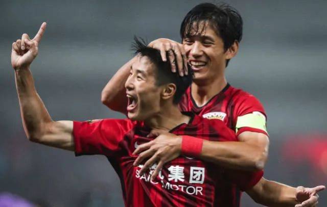 莱默尔：拜仁永远是个竞争激烈的鲨鱼池，必须拿出好的表现（莱默尔：拜仁竞争如“鲨鱼池”，唯有拿出顶级表现）