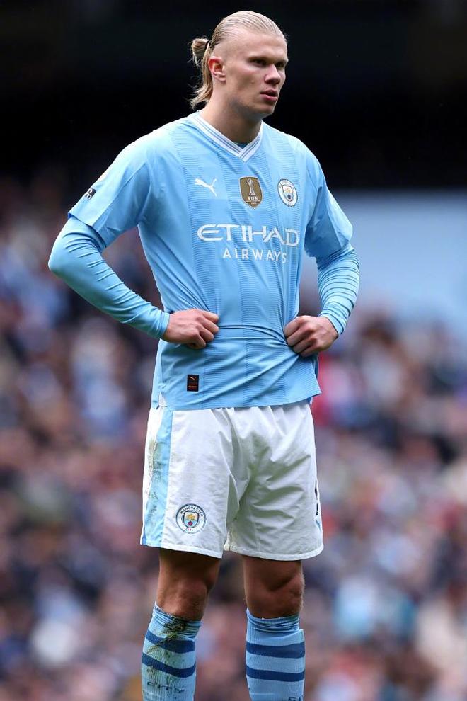 鲁媒：相比外教，韩鹏最大优势是对泰山的信仰以及积累的威望（鲁媒：韩鹏相较外教的核心优势是对泰山的信念与多年沉淀的威望）