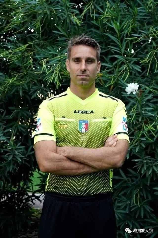 萨拉赫与克洛普去年争吵瞬间回顾（重温萨拉赫与克洛普去年的冲突瞬间）