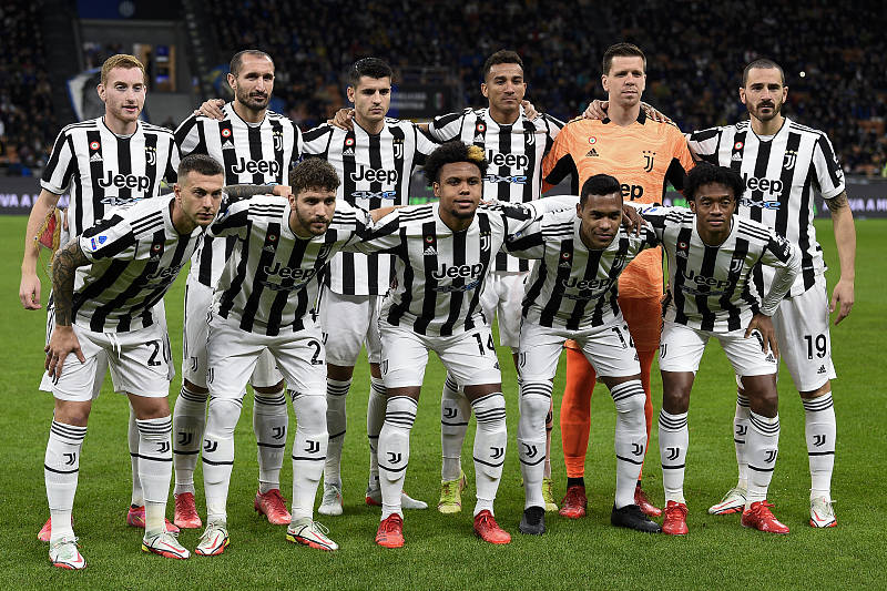 杭州女足举行环西湖徒步活动，全程八公里（杭州女足开展西湖环湖8公里徒步活动）